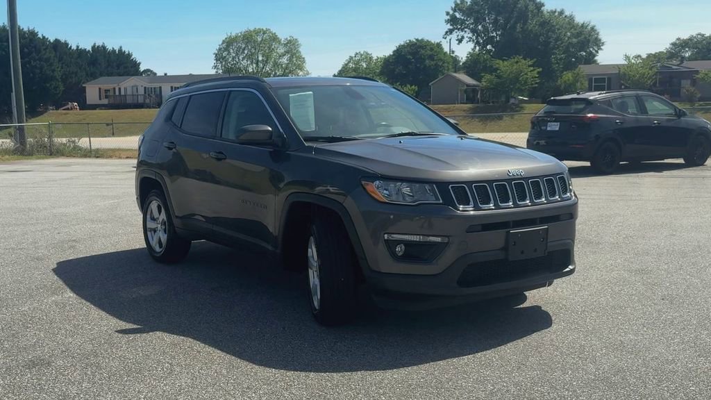 Used 2018 Jeep Compass Latitude w/ Popular Equipment Group image 2