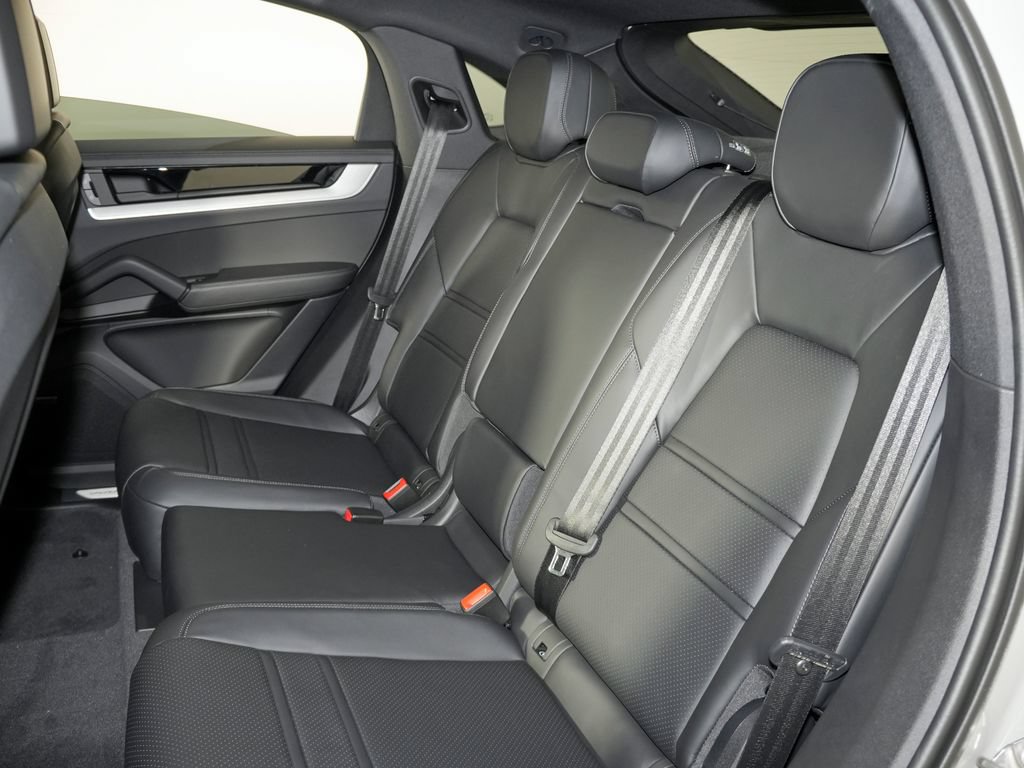 New 2026 Porsche Cayenne Coupe AWD/4WD image 35