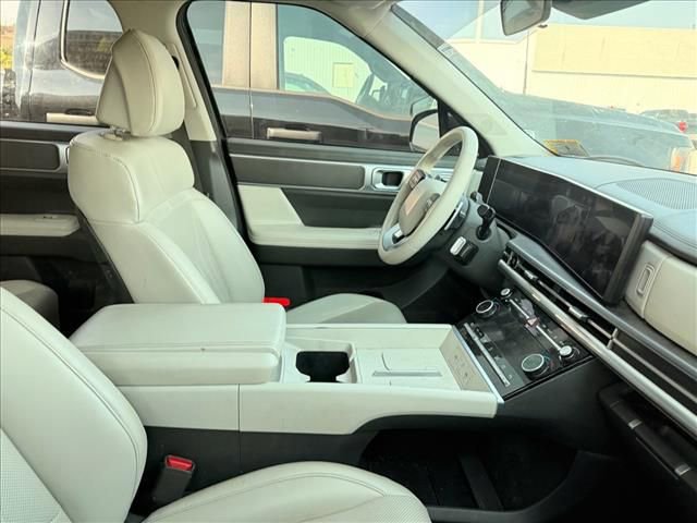 Used 2024 Hyundai Santa Fe SEL image 11