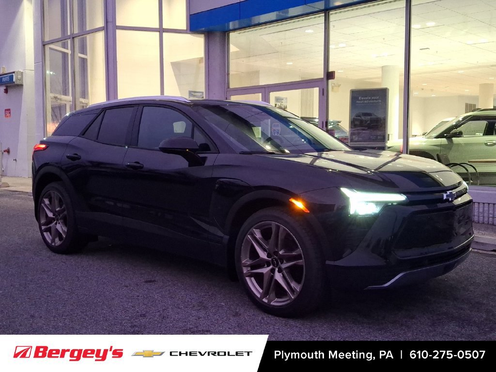 New 2026 Chevrolet Blazer EV LT w/ LPO, Tech Bronze Package FWD image 2