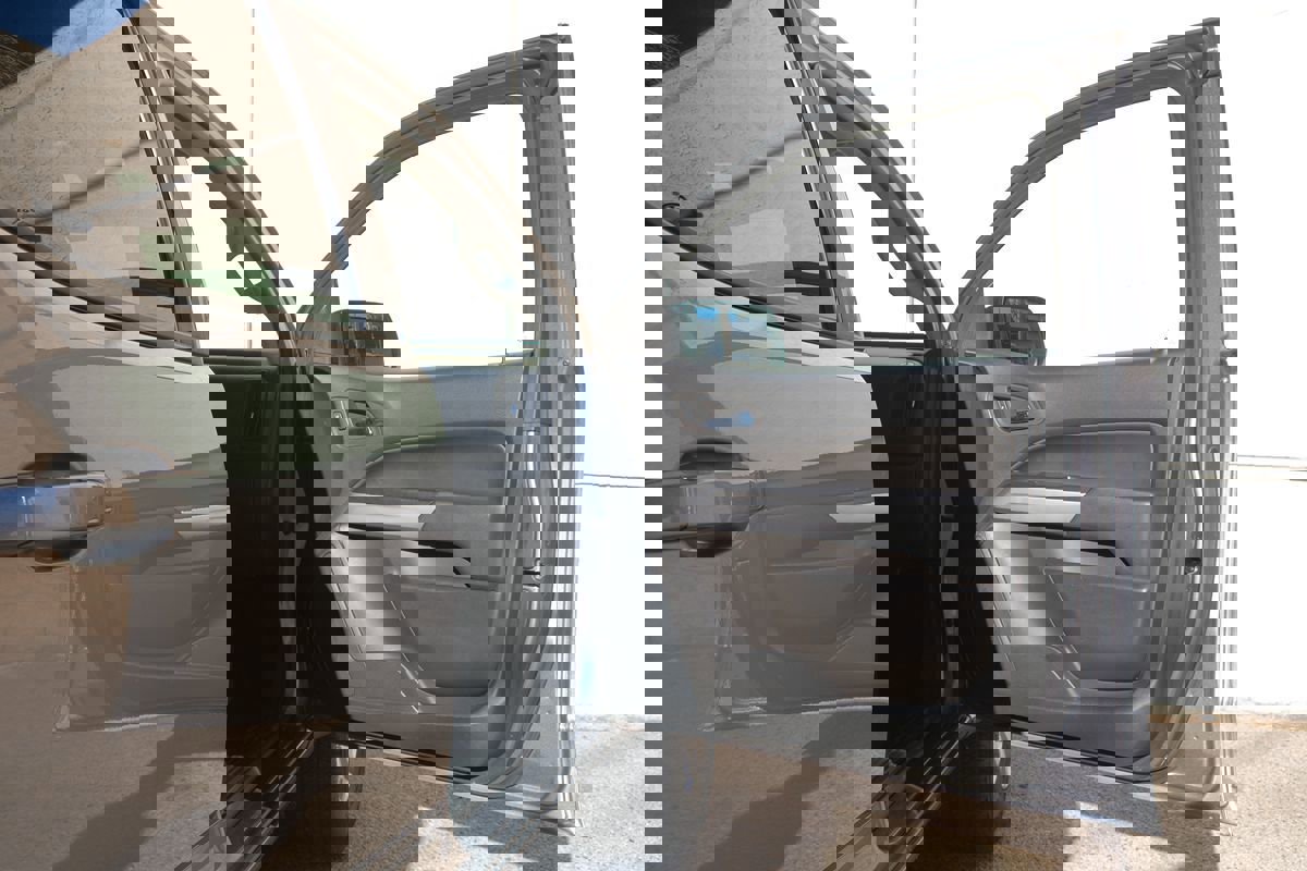 Used 2022 Chevrolet Colorado LT w/ Safety Package image 28