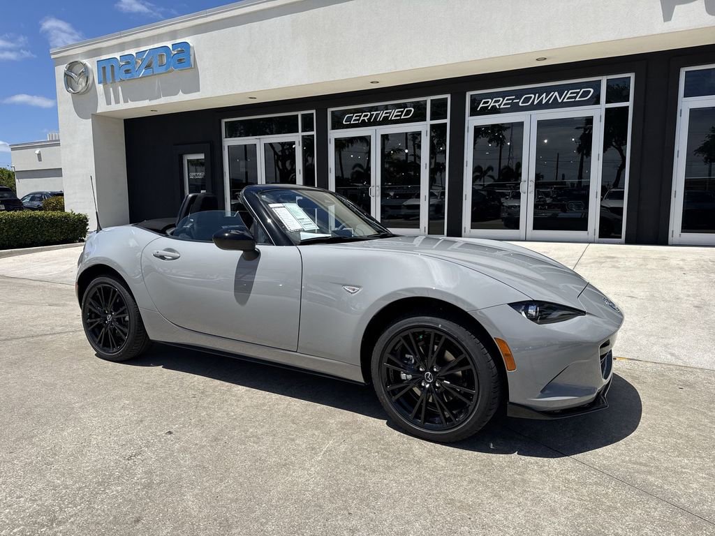 New 2026 MAZDA MX-5 Miata Club w/ Interior Package RWD image 6