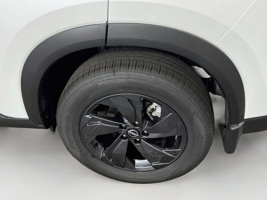 New 2026 Nissan Rogue SV w/ Cold Weather Package AWD/4WD image 24