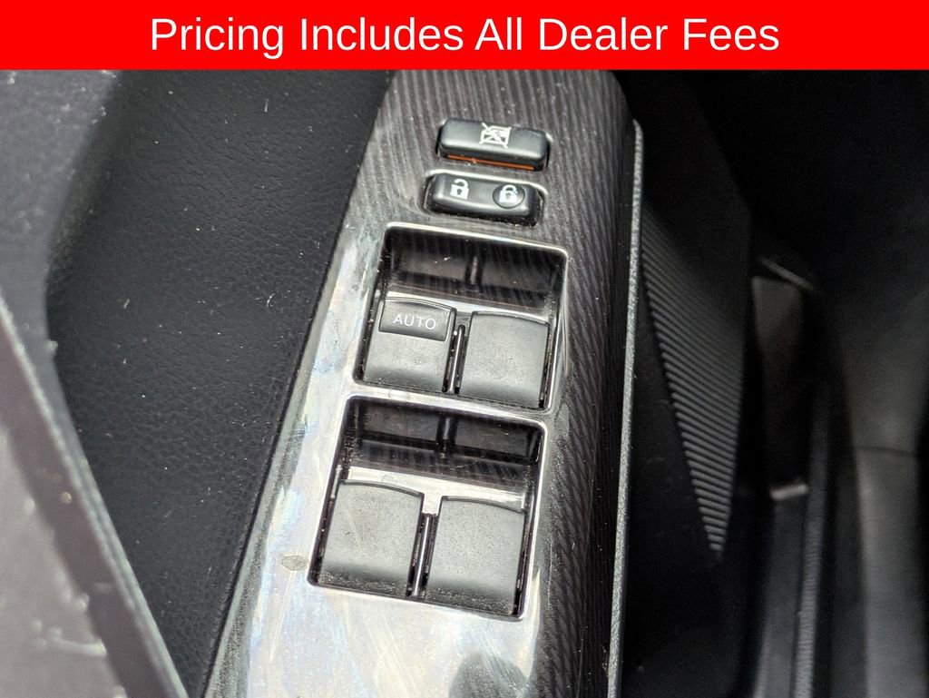 Used 2018 Toyota RAV4 SE w/ Power Extra Value Package FWD image 27