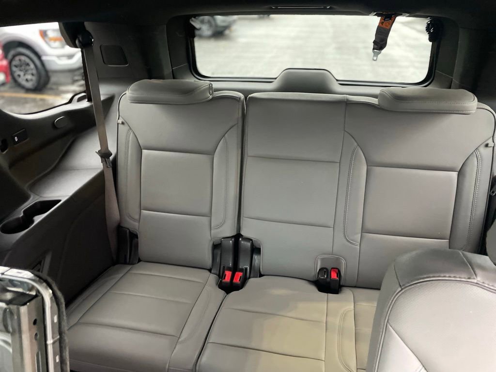 Used 2023 GMC Yukon SLT image 11