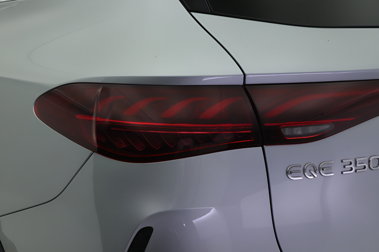 Certified 2023 Mercedes-Benz EQE 350+ SUV image 18