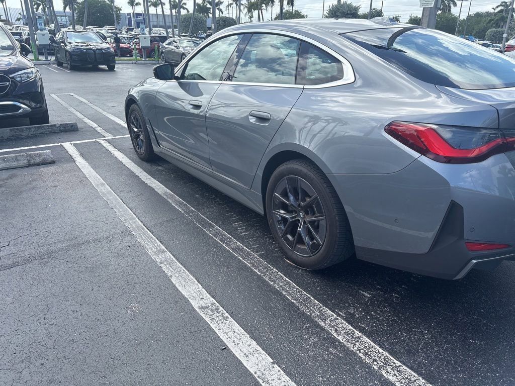 Used 2023 BMW i4 eDrive35 w/ Premium Package RWD image 6