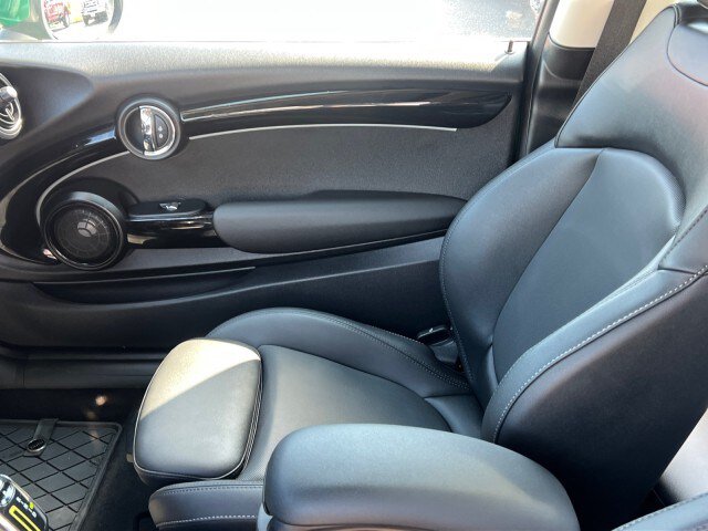 Used 2023 MINI Cooper SE FWD image 19