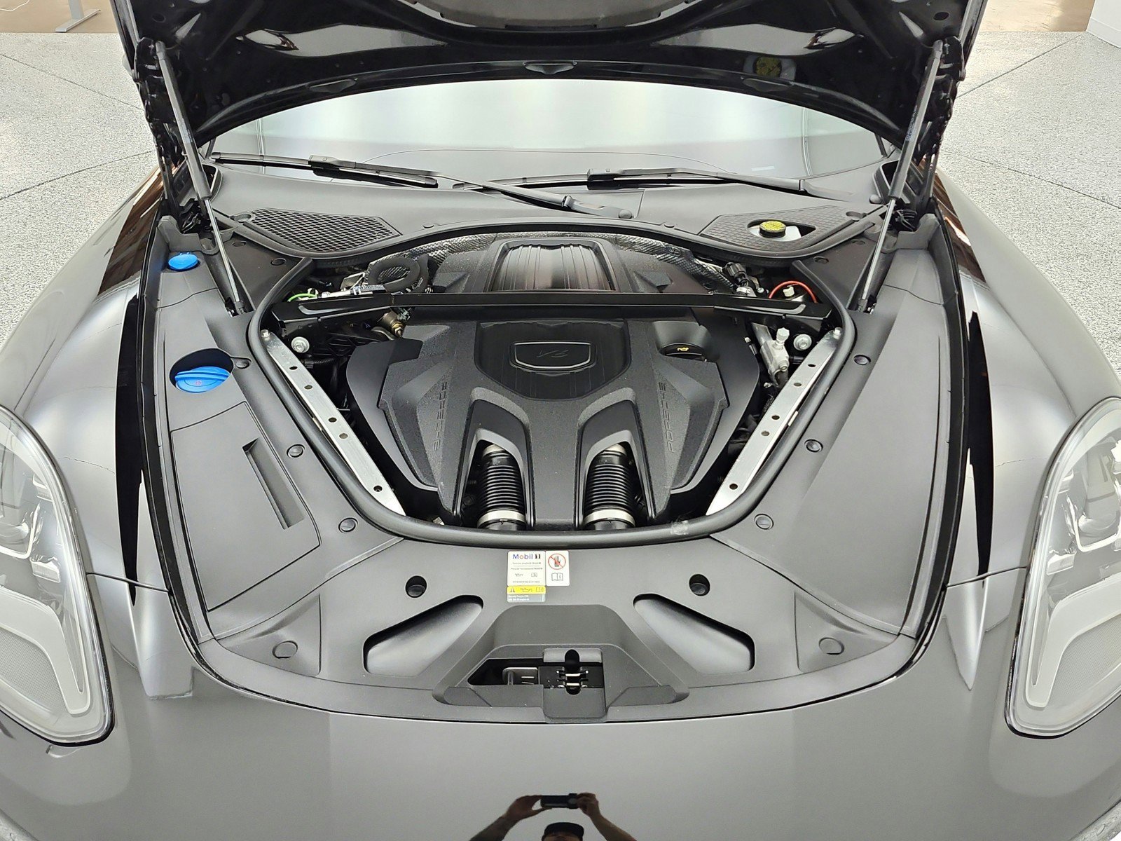 Used 2023 Porsche Panamera Platinum Edition RWD image 16