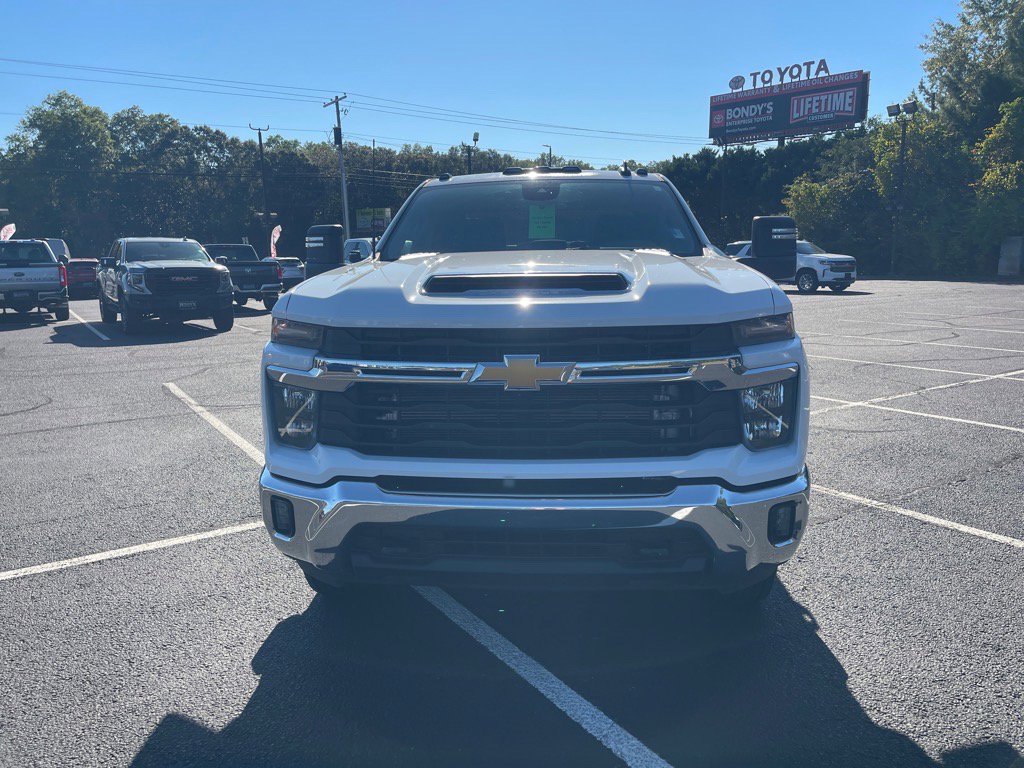 Used 2024 Chevrolet Silverado 3500 LT w/ Safety Package image 2