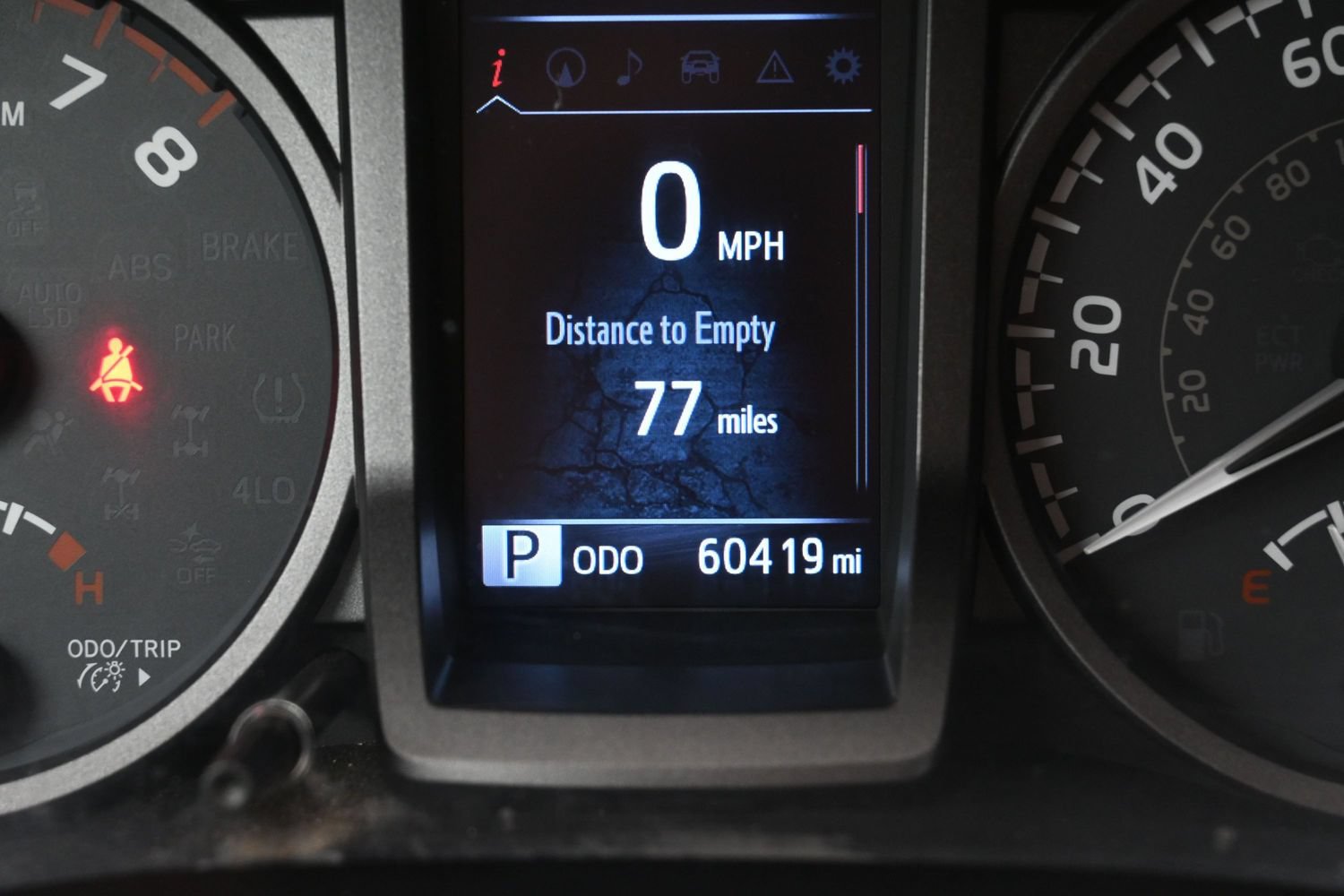 Used 2018 Toyota Tacoma TRD Off-Road AWD/4WD image 16