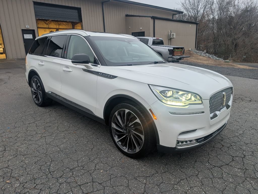 Used 2020 Lincoln Aviator Reserve w/ Equipment Group 202A image 1