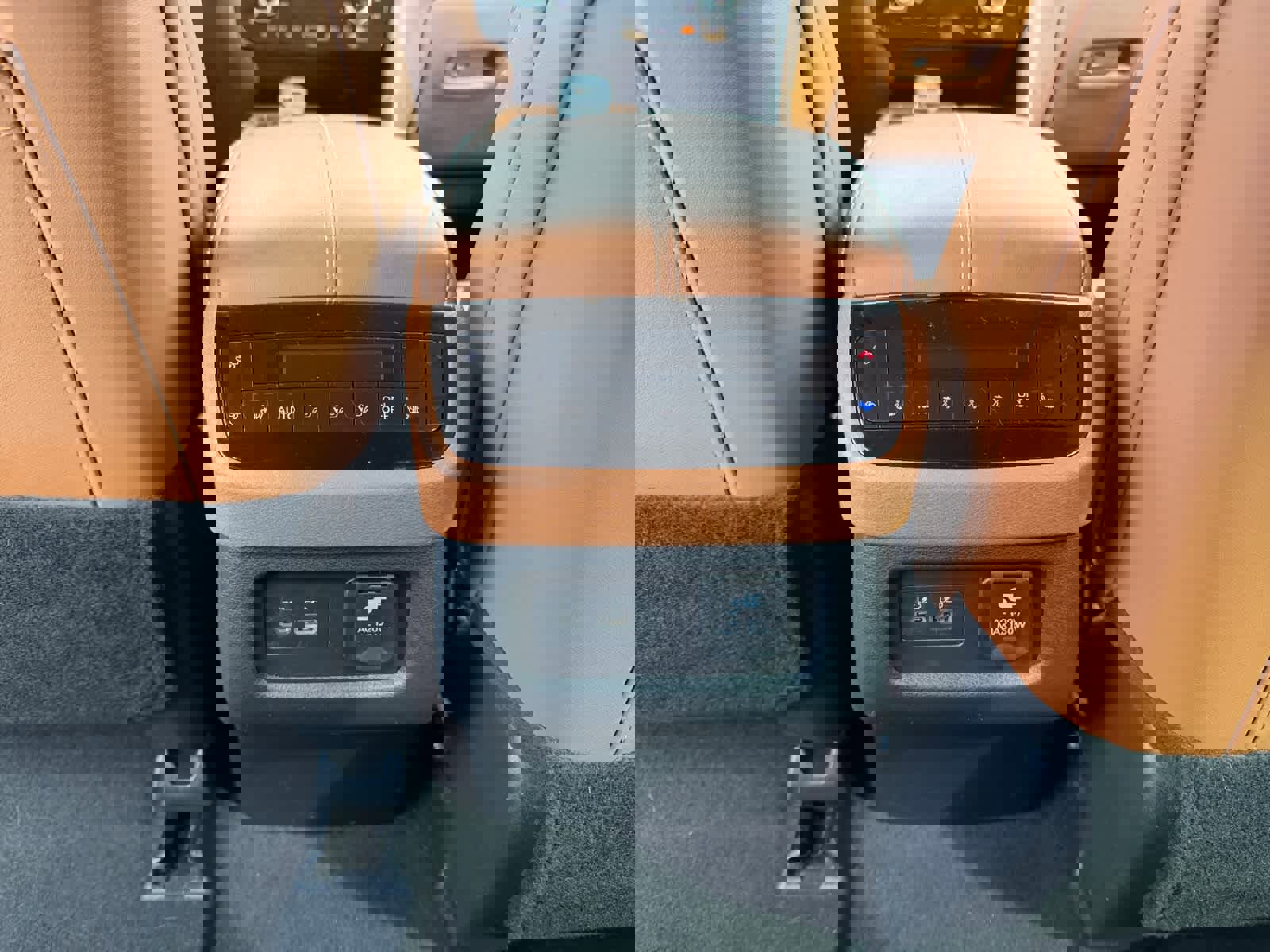 Used 2024 INFINITI QX60 Sensory image 13