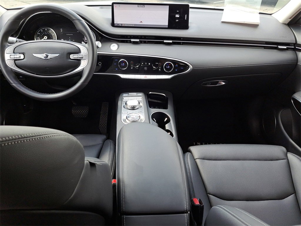 Used 2025 Genesis GV70 2.5T image 11