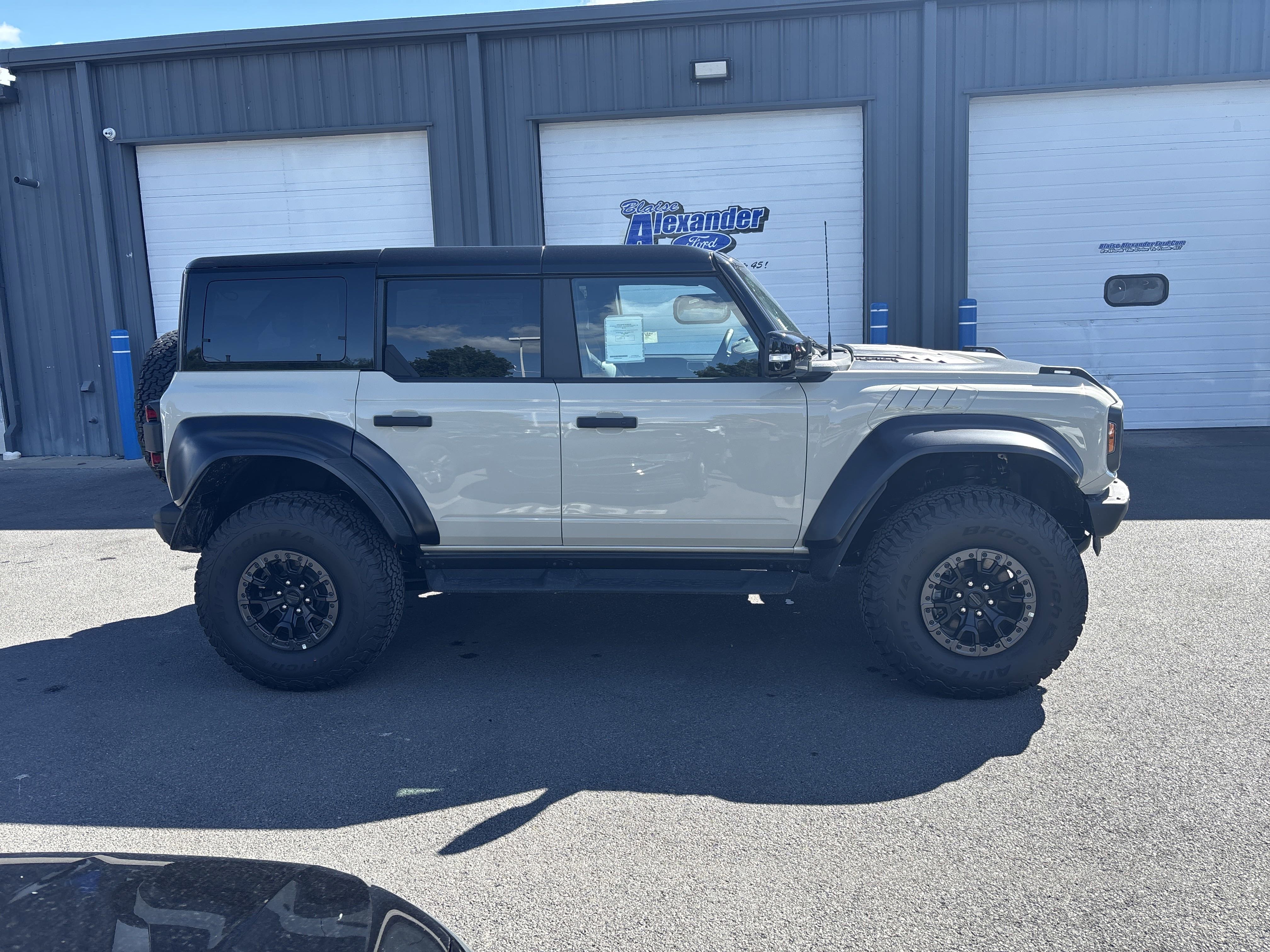 New 2025 Ford Bronco Raptor image 2