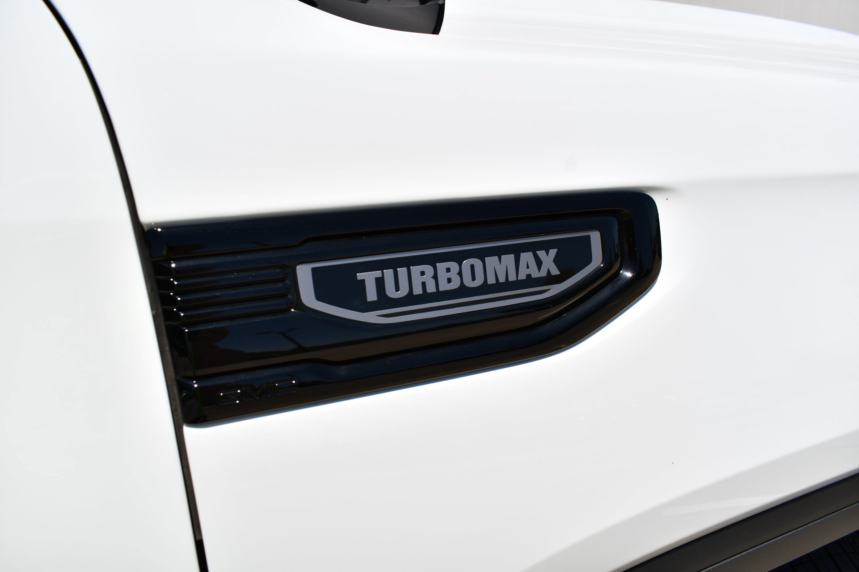 Used 2026 GMC Sierra 1500 Elevation w/ LPO, Elevation Black Package RWD image 5