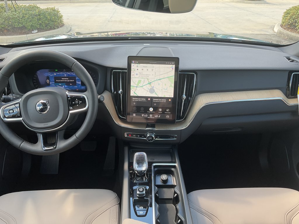 New 2026 Volvo XC60 B5 Plus w/ Protection Package Premier AWD/4WD image 21