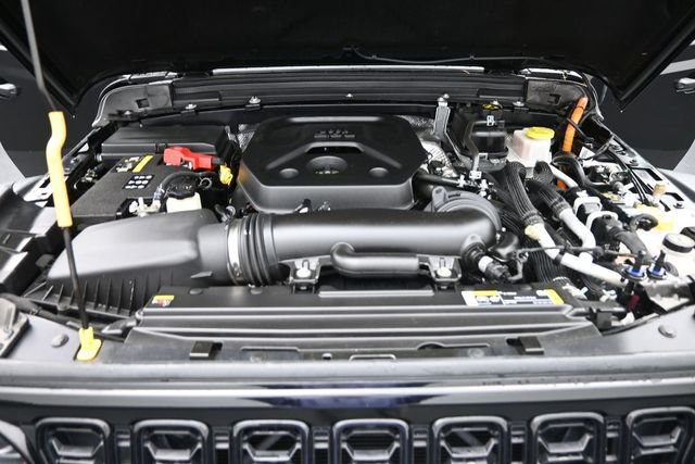 Used 2024 Jeep Wrangler Unlimited AWD/4WD image 22