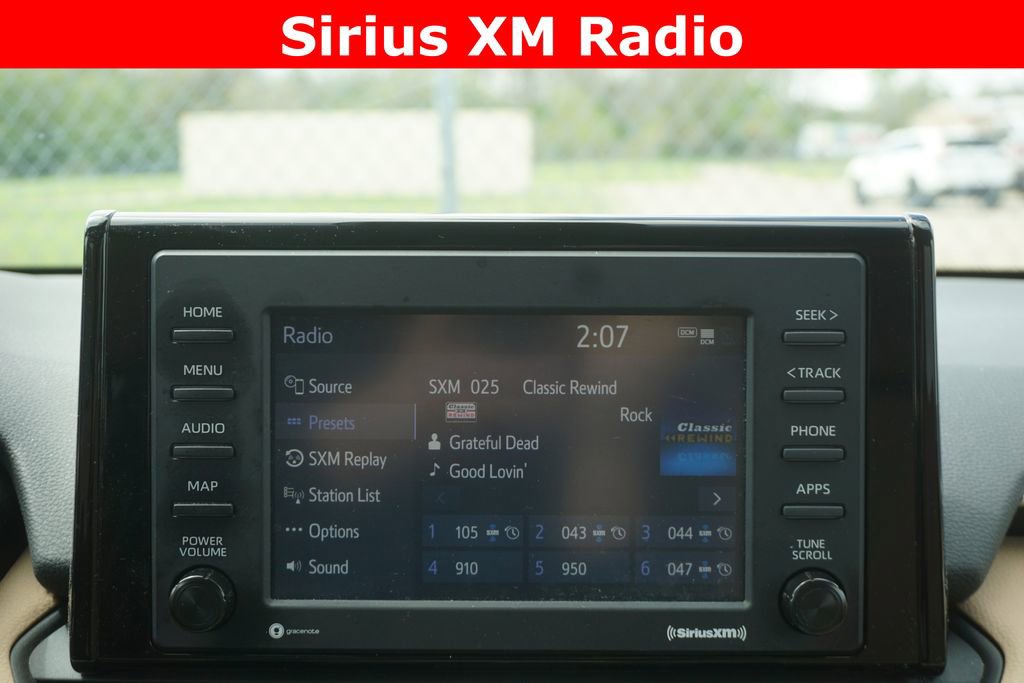 Used 2022 Toyota RAV4 LE AWD/4WD image 7