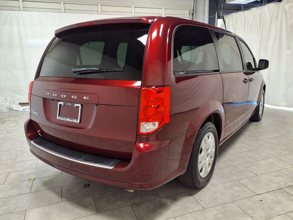 Used 2020 Dodge Grand Caravan SE w/ UConnect Hands-Free Group image 9