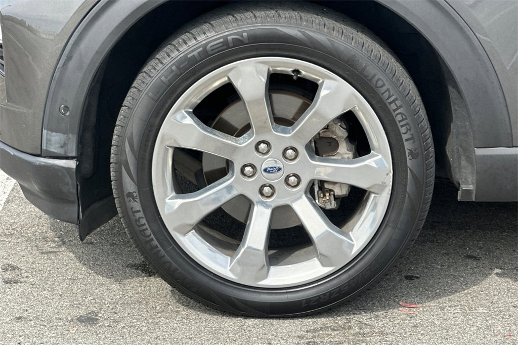 Used 2020 Ford Explorer Platinum w/ Premium Technology Package image 25