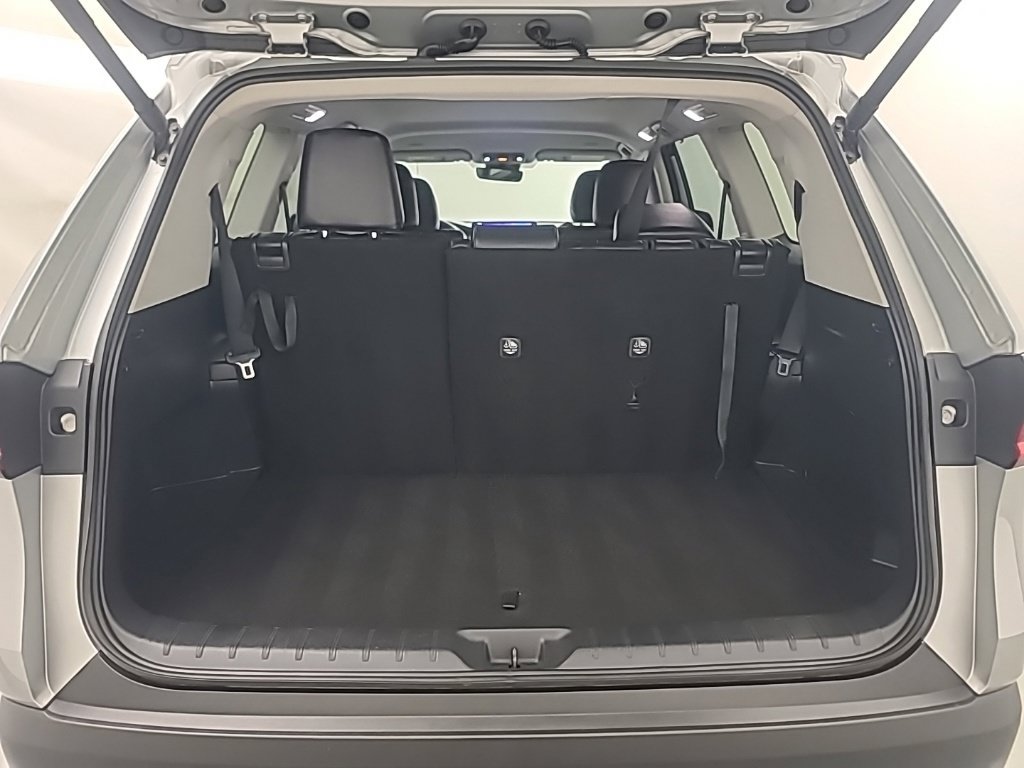 Used 2025 Toyota Grand Highlander AWD image 20