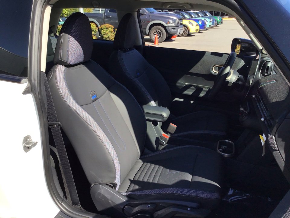 Certified 2025 MINI Cooper S image 28