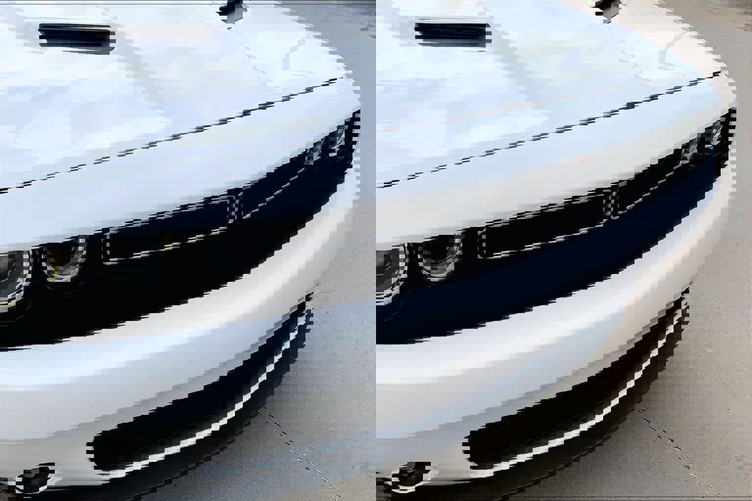 Used 2015 Dodge Challenger R/T Plus RWD image 28