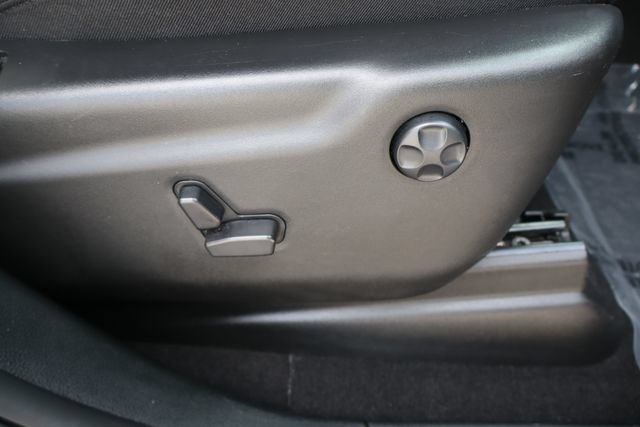 Used 2024 Dodge Durango GT RWD image 13