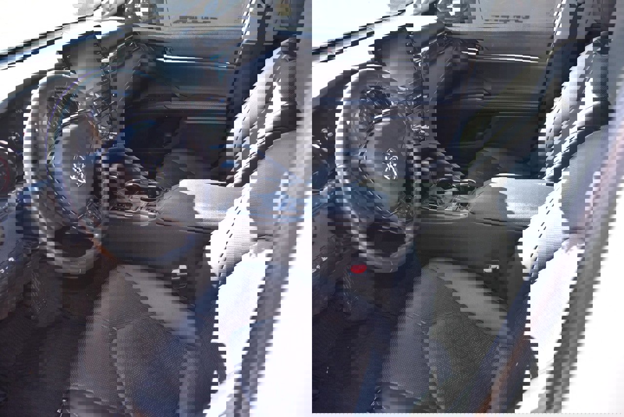 Used 2023 Toyota Camry XSE image 10