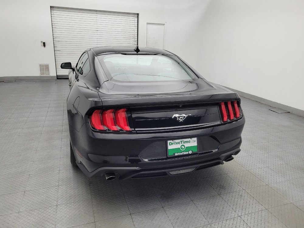 Used 2020 Ford Mustang Coupe RWD image 6
