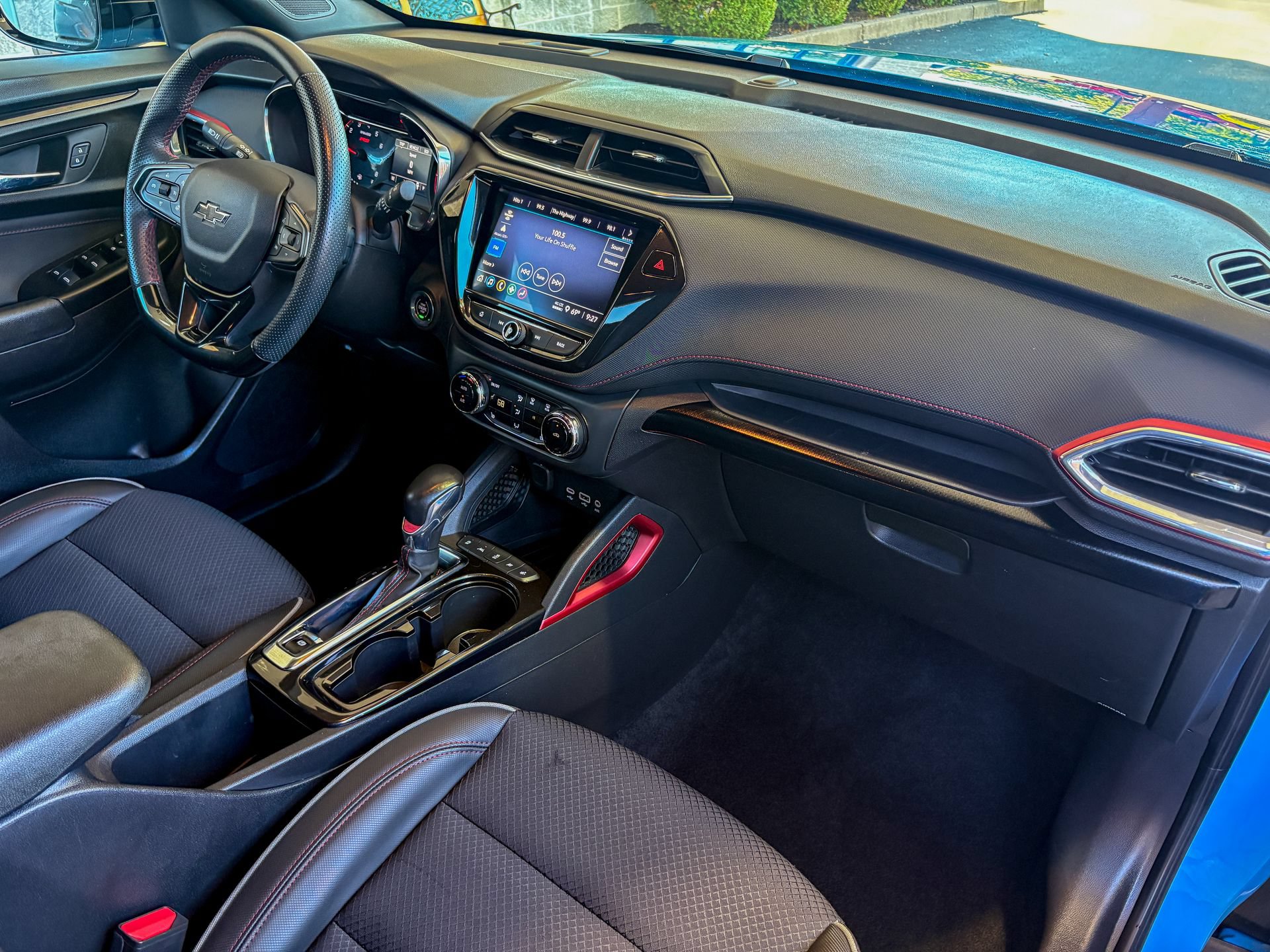 Used 2023 Chevrolet TrailBlazer RS w/ Convenience Package FWD image 25