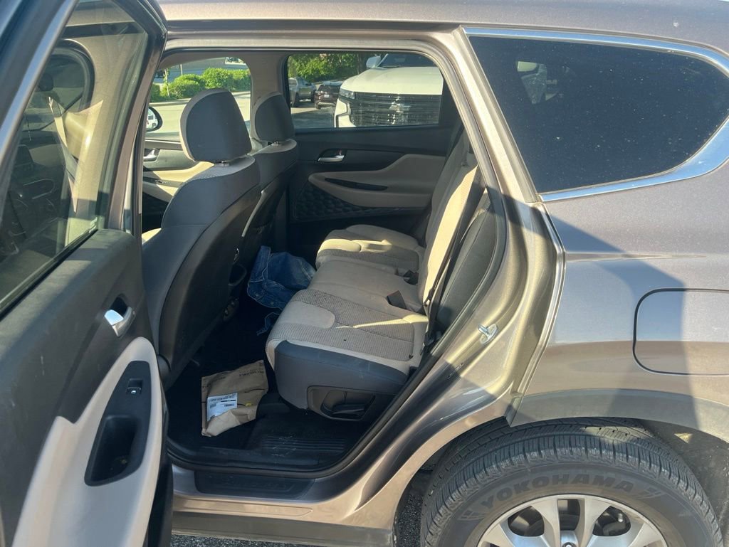 Used 2019 Hyundai Santa Fe SE FWD image 10