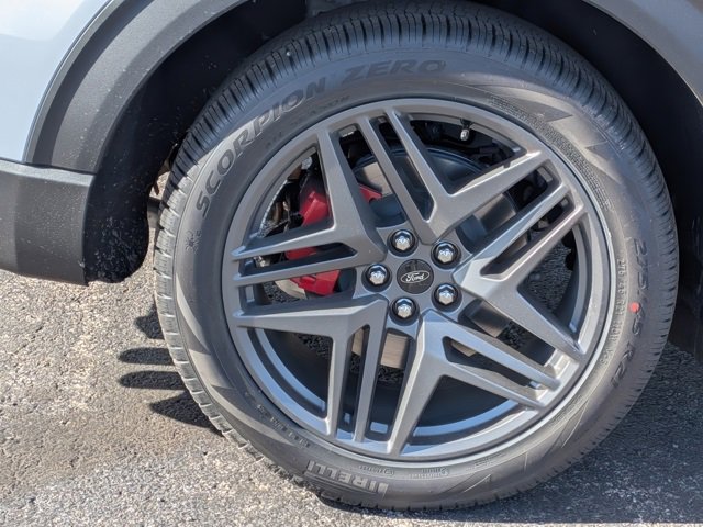 New 2026 Ford Explorer ST image 8