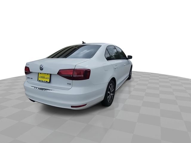 Used 2017 Volkswagen Jetta SE image 8