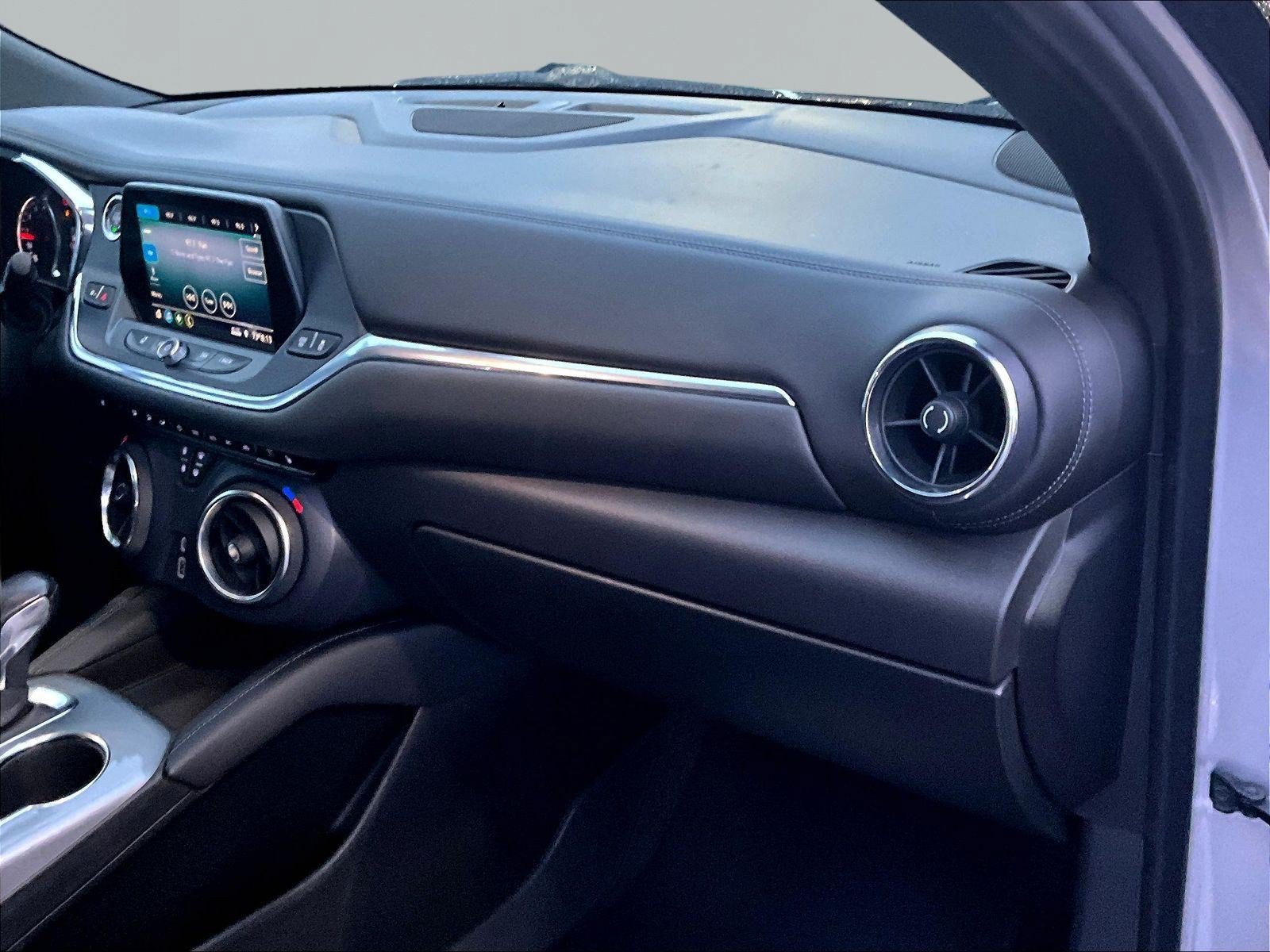 Used 2020 Chevrolet Blazer LT FWD image 26