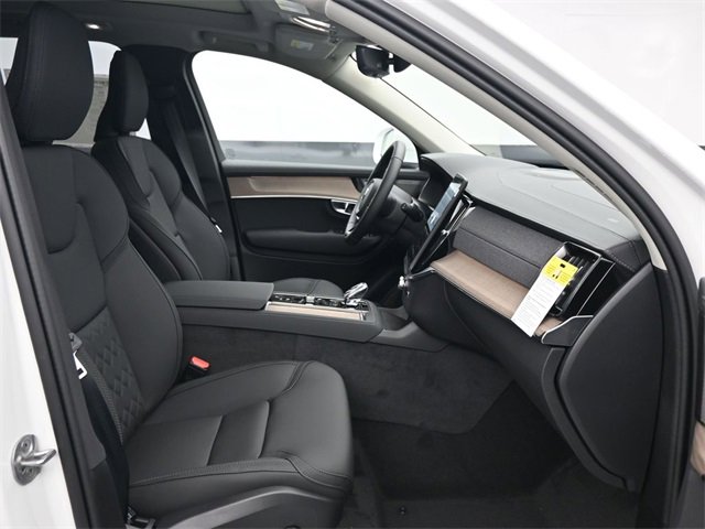 New 2026 Volvo XC90 B6 Plus image 38