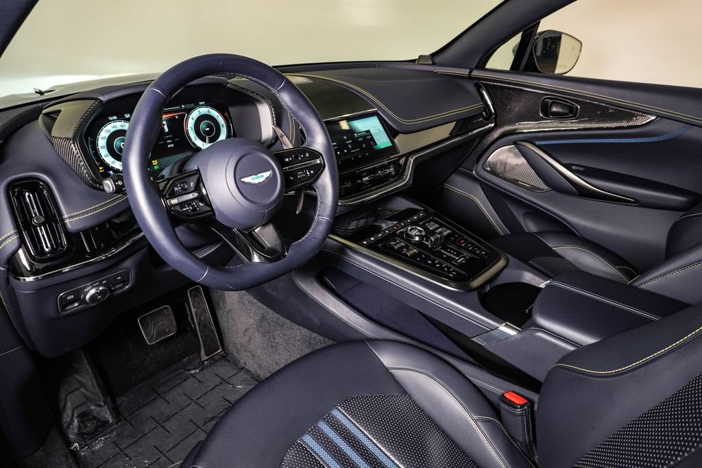 Used 2025 Aston Martin DBX 707 AWD/4WD image 23