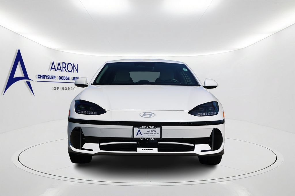 Used 2025 Hyundai Ioniq 6 SEL AWD/4WD image 2