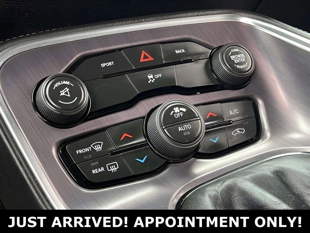 Used 2016 Dodge Challenger R/T w/ Blacktop Package RWD image 21