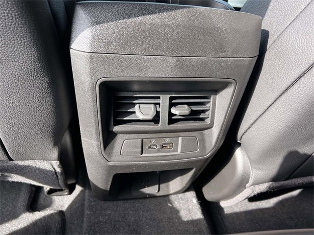 New 2026 GMC Canyon Denali image 13