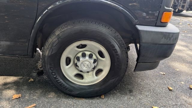 Used 2017 Chevrolet Express 2500 Work Van image 11