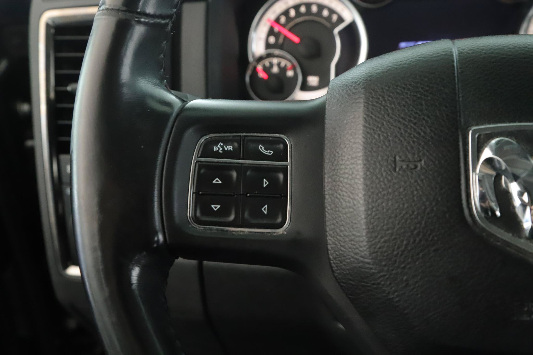 Used 2016 RAM 1500 Sport w/ Black Ram 1500 Sport Group AWD/4WD image 10