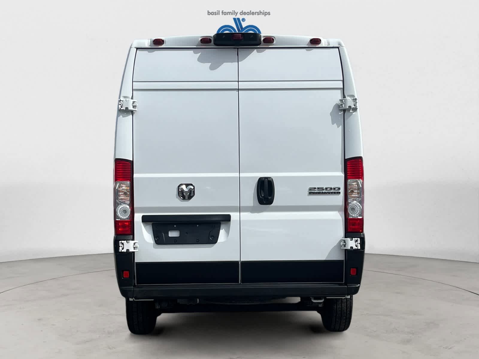 Used 2025 RAM ProMaster 2500 w/ Convenience Group image 5