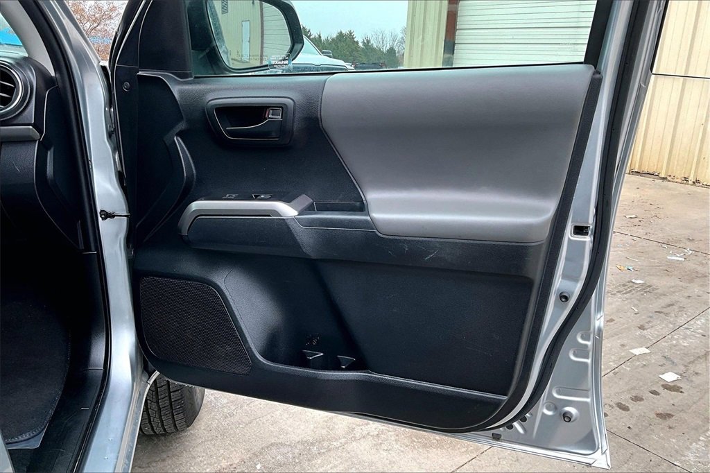 Used 2023 Toyota Tacoma SR5 image 21