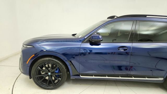 Used 2024 BMW X7 xDrive40i w/ Executive Package image 4