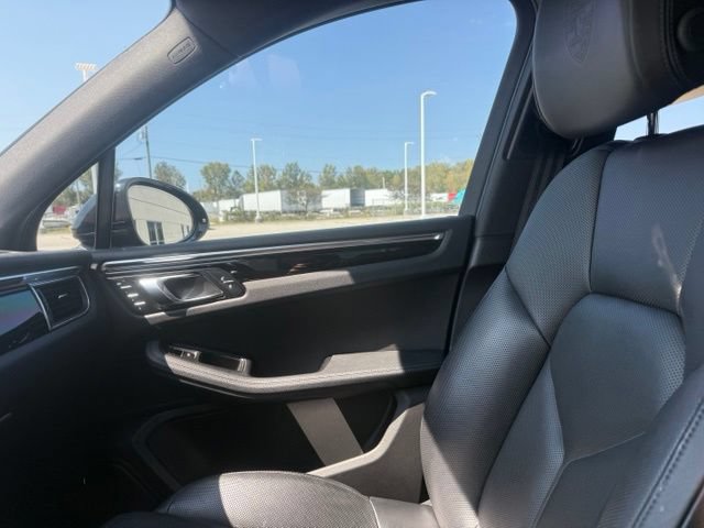 Used 2018 Porsche Macan S AWD/4WD image 12