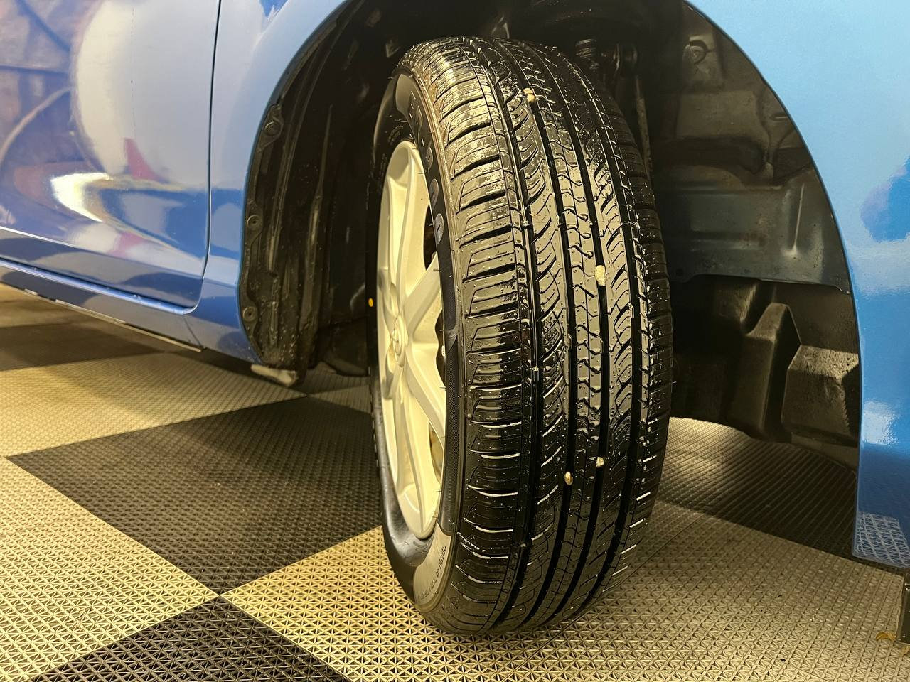 Used 2013 Toyota Prius C Three image 26