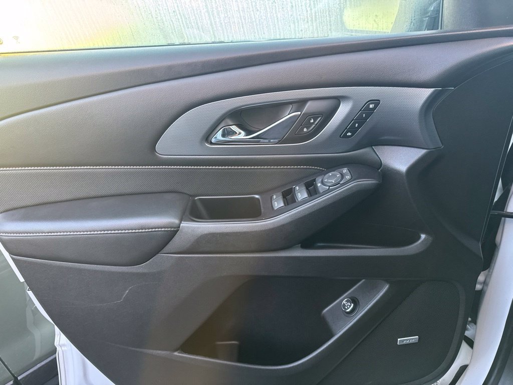 Used 2018 Chevrolet Traverse Premier w/ LPO, Floor Liner Package AWD/4WD image 9