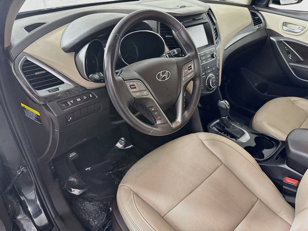 Used 2017 Hyundai Santa Fe Sport FWD image 17